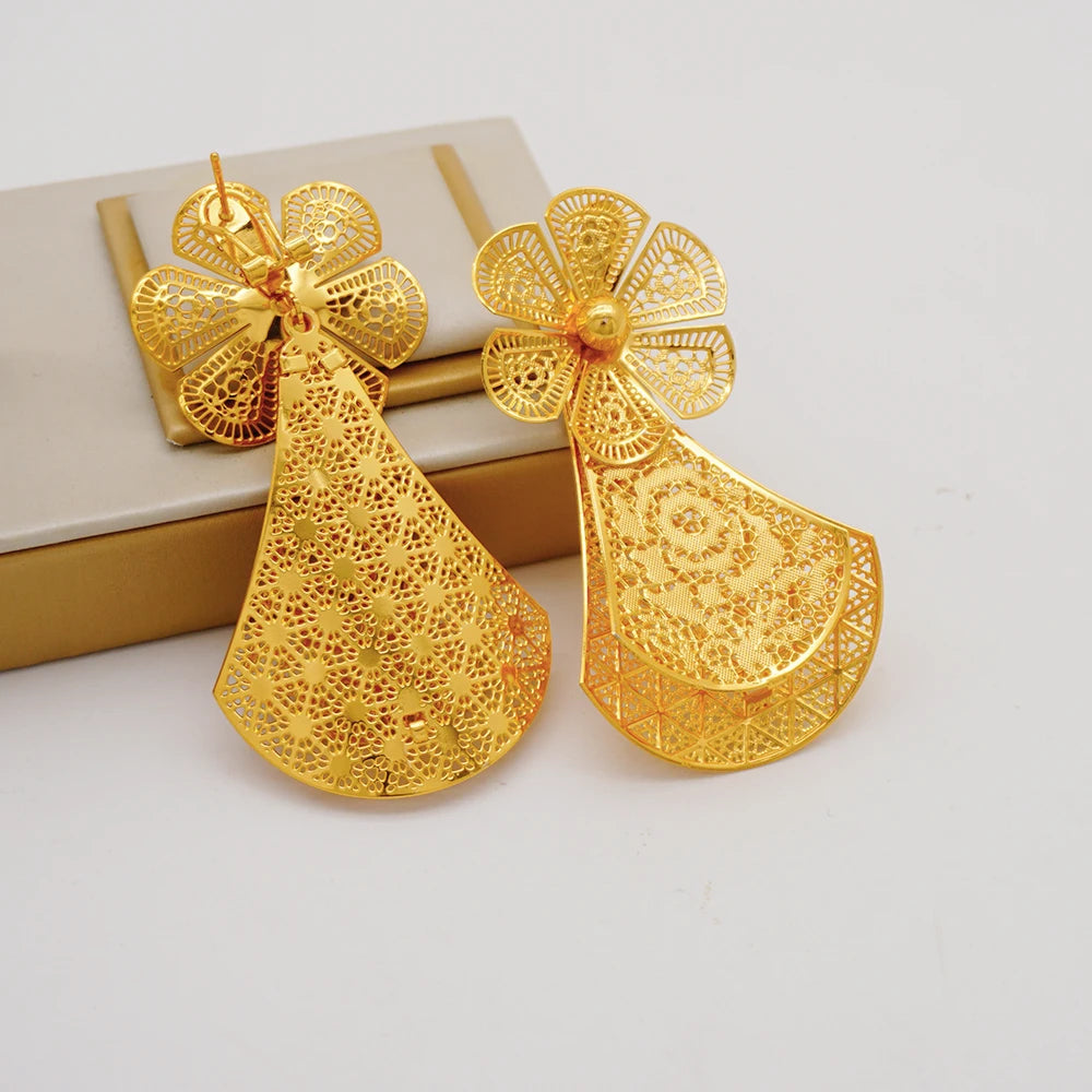 Gold Flower Set = Fashion Accessories