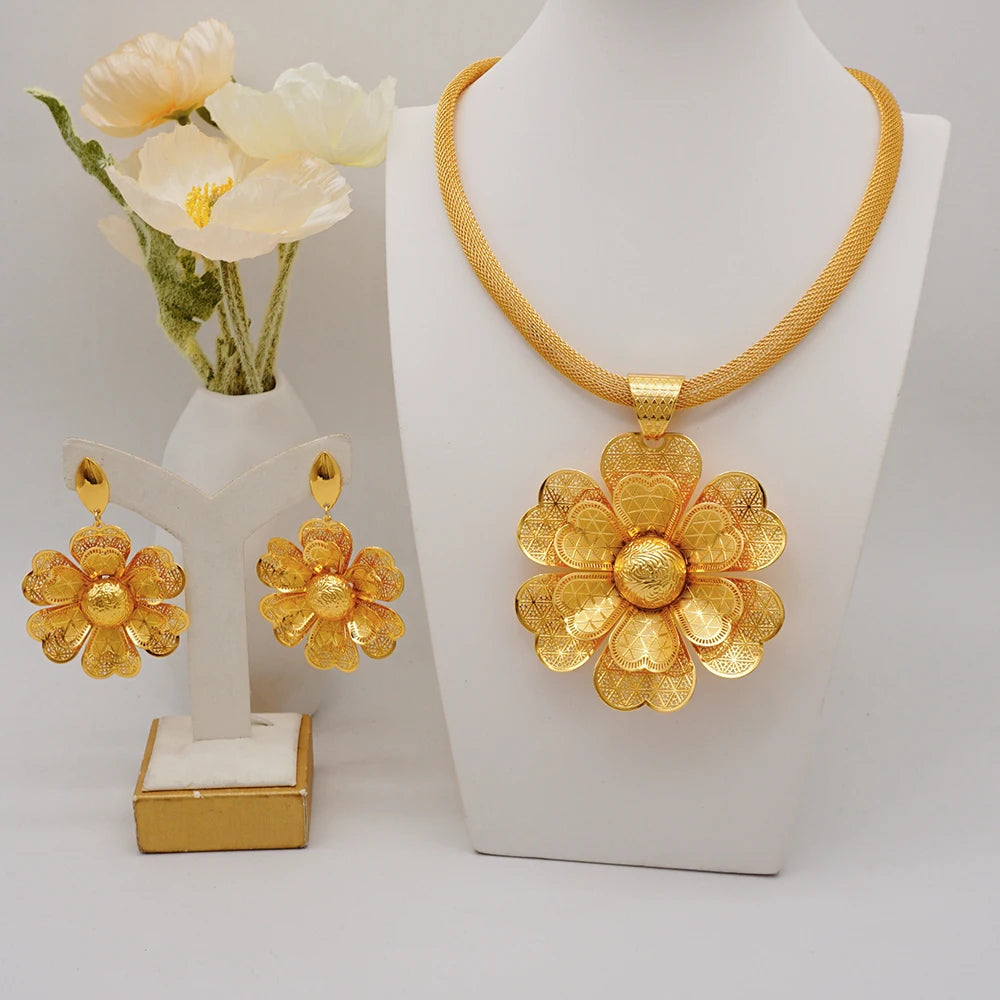 Gold Flower Set = Fashion Accessories