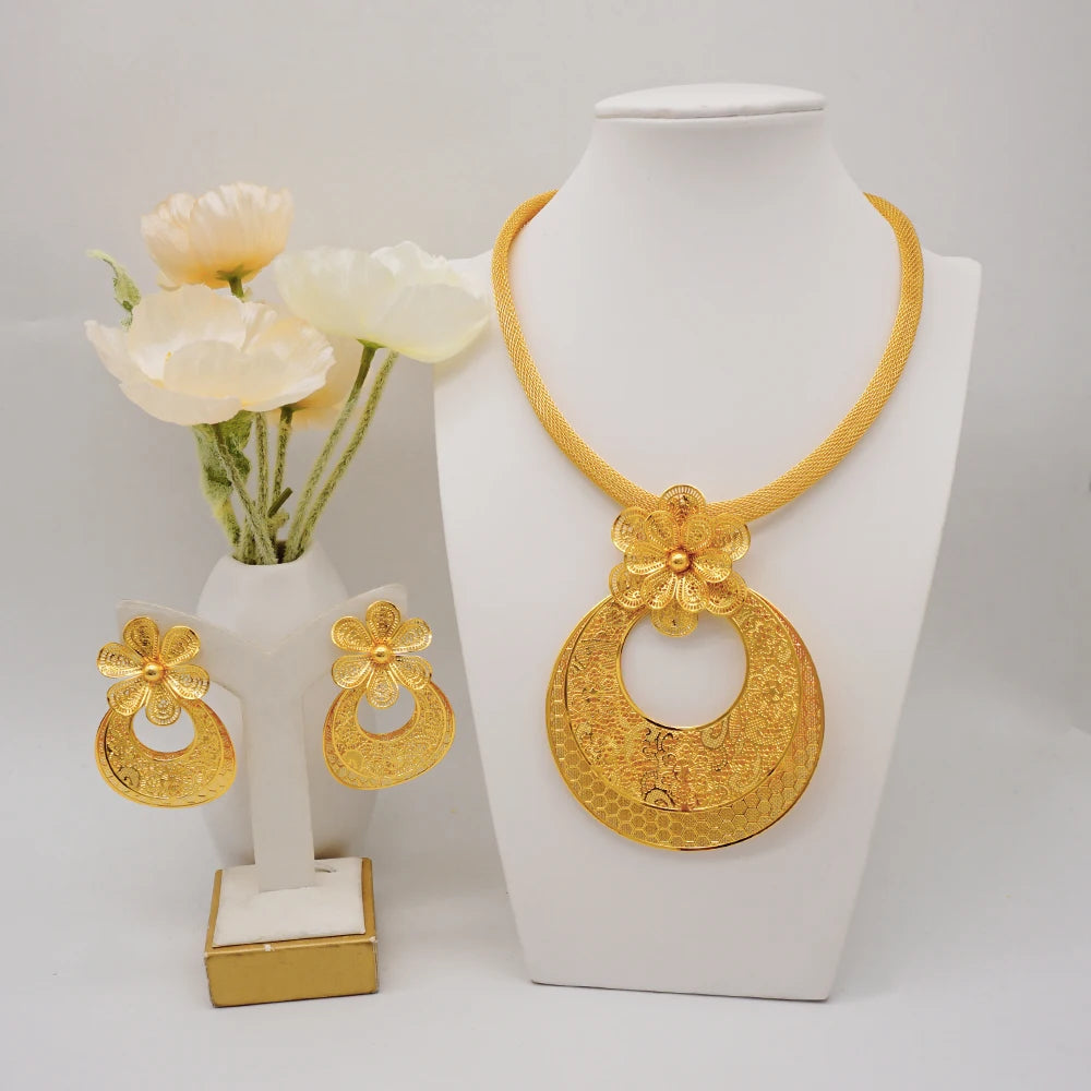 Gold Flower Set = Fashion Accessories