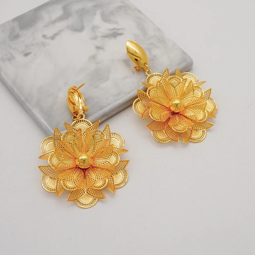 Gold Flower Set = Fashion Accessories