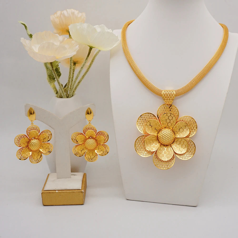 Gold Flower Set = Fashion Accessories