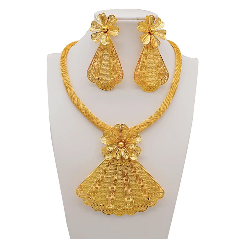 Gold Flower Set = Fashion Accessories