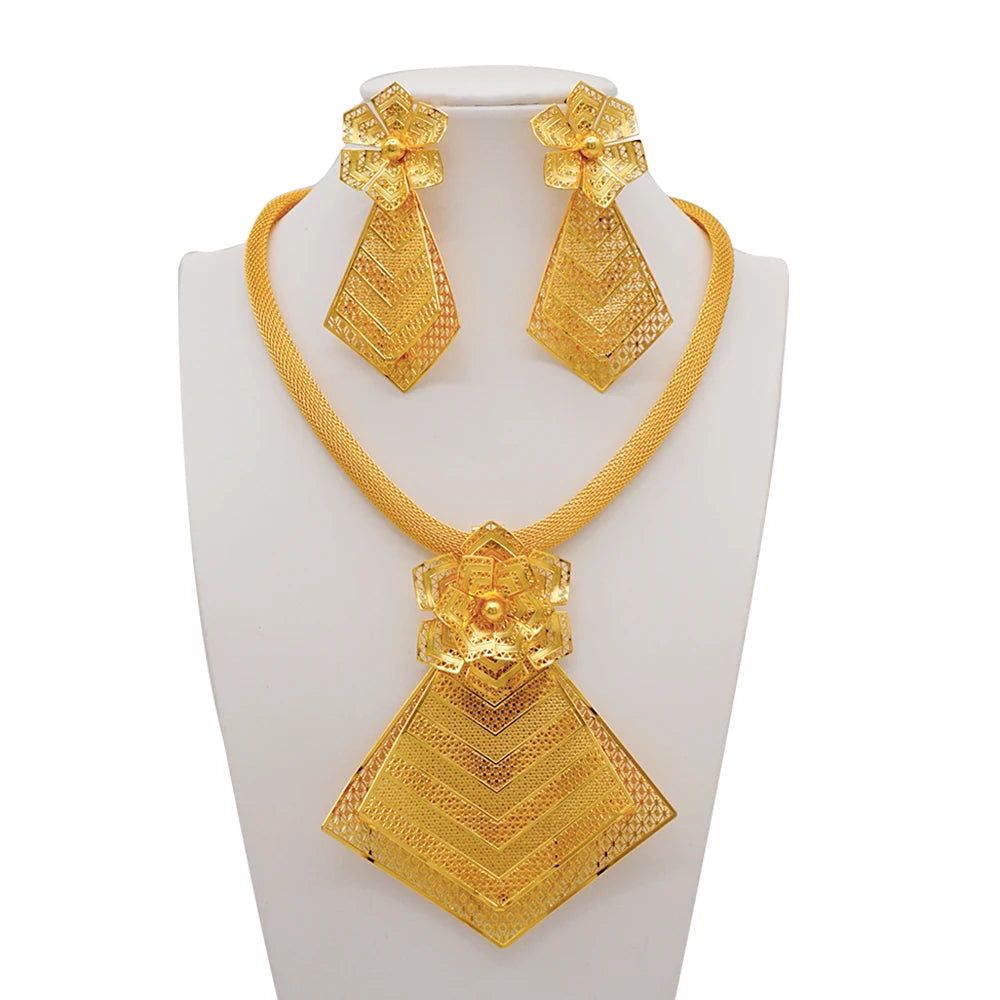 Gold Flower Set = Fashion Accessories