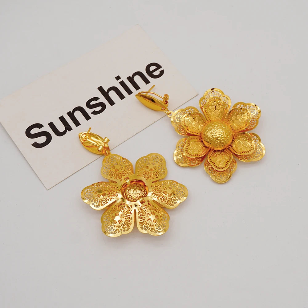 Gold Flower Set = Fashion Accessories