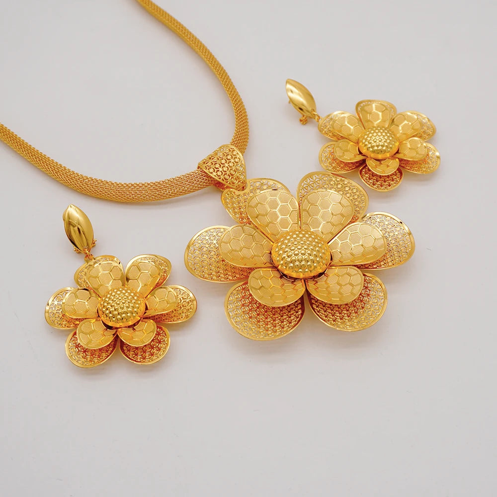 Gold Flower Set = Fashion Accessories