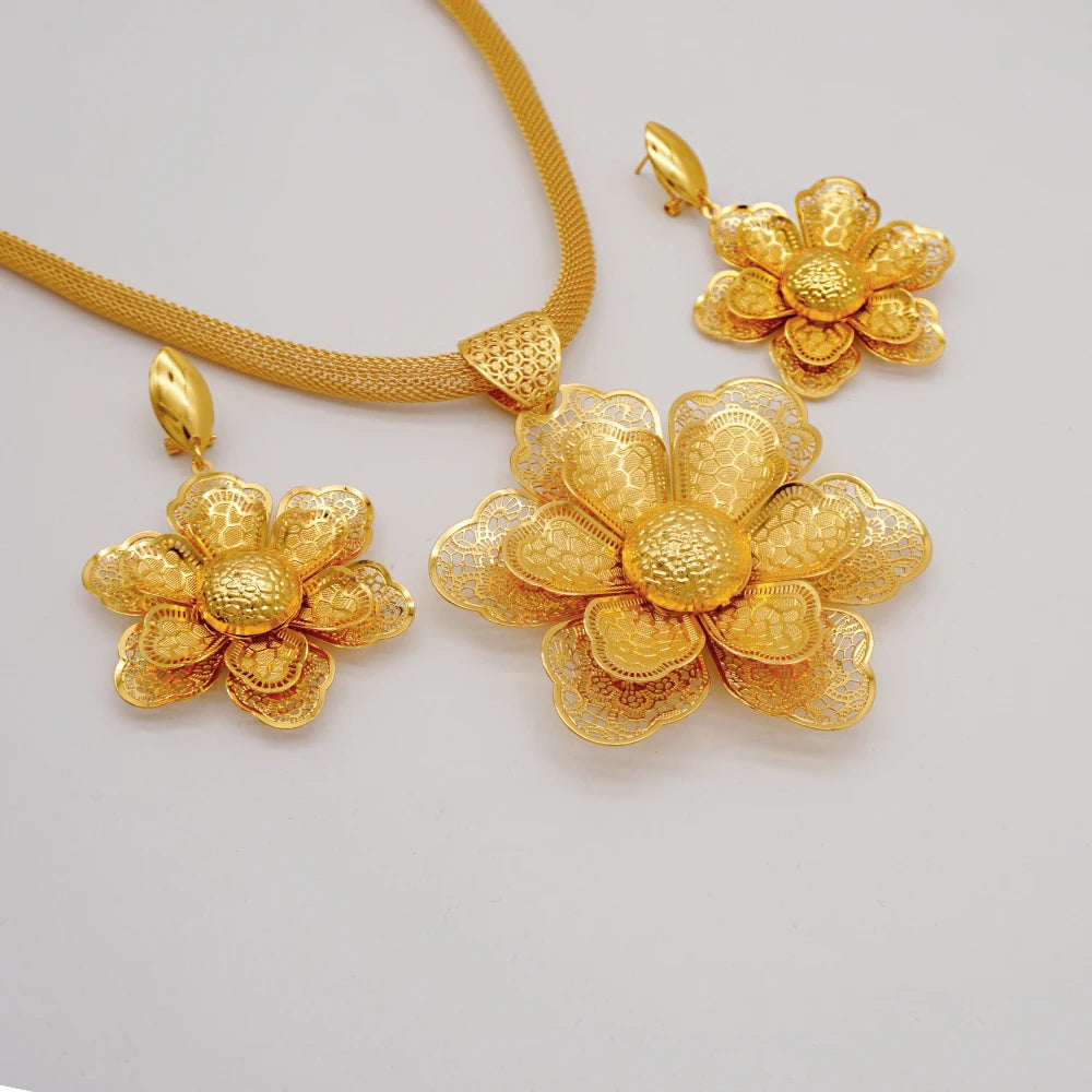 Gold Flower Set = Fashion Accessories