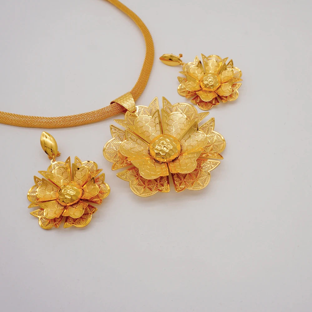 Gold Flower Set = Fashion Accessories
