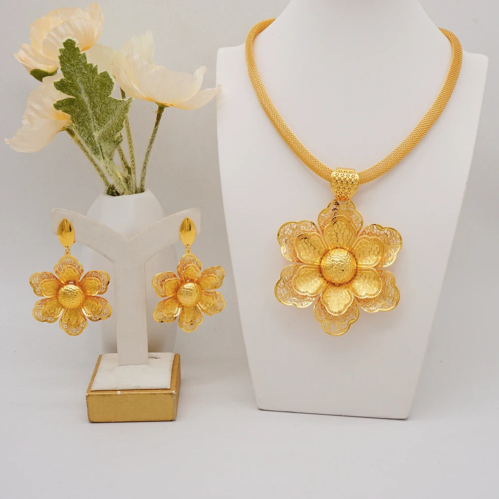 Gold Flower Set = Fashion Accessories