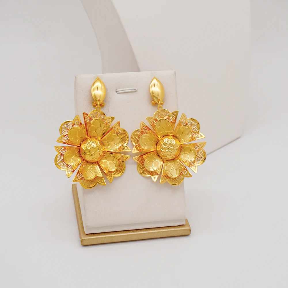Gold Flower Set = Fashion Accessories