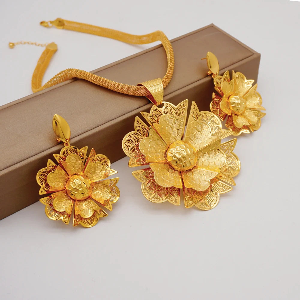 Gold Flower Set = Fashion Accessories