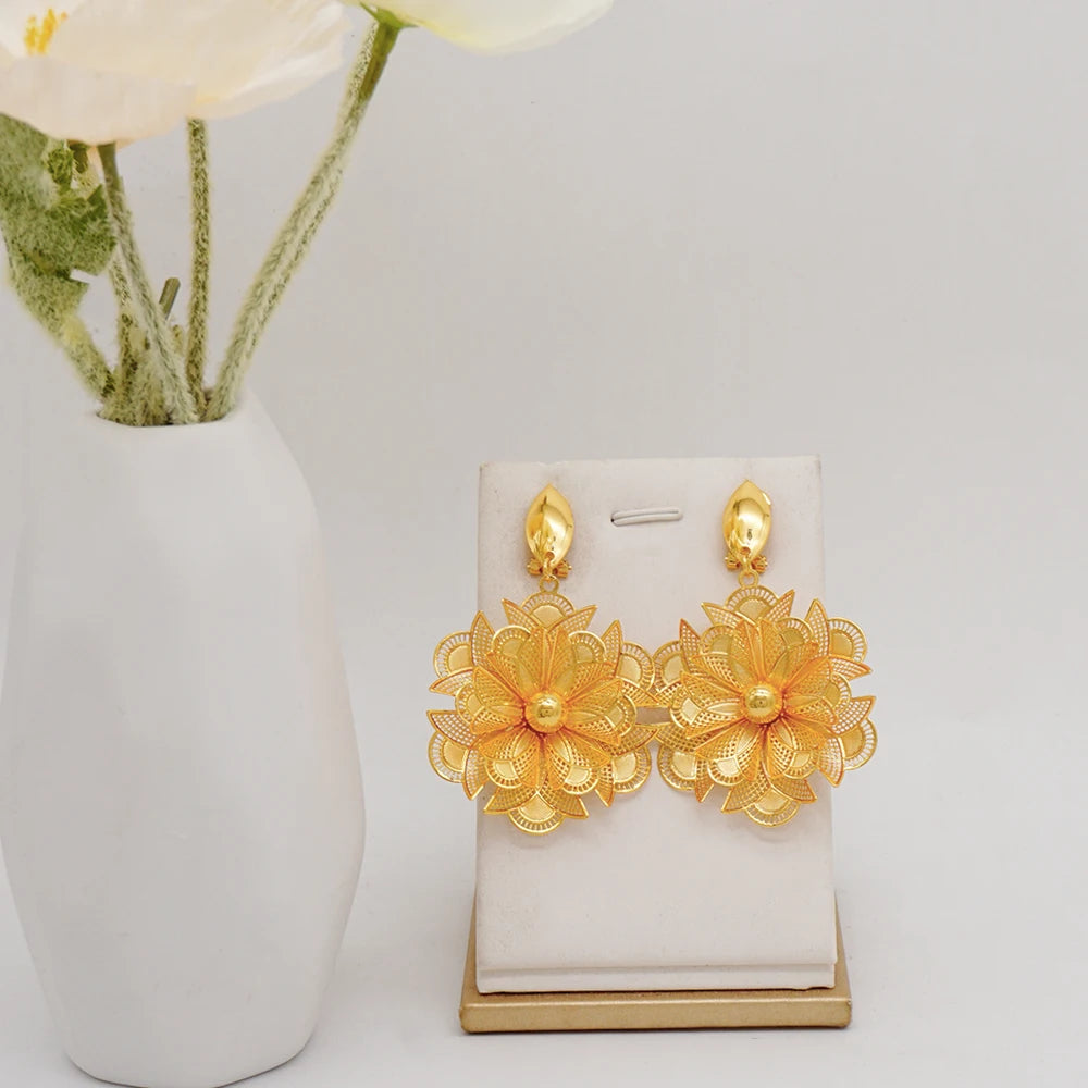 Gold Flower Set = Fashion Accessories