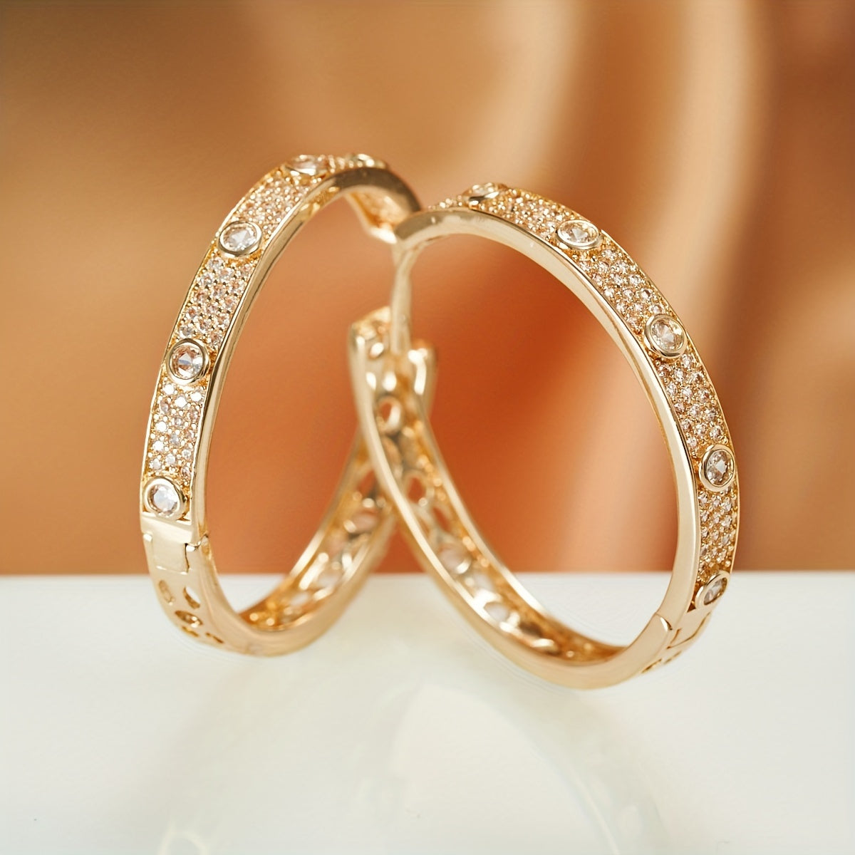 Elegant Luxury 18K Golden Plated Hoop Earrings with zirconia Inlay, Copper Material, St. Patrick'S Day Gift, Party & Banquet Accessory, All-Season Jewelry - 1 Pair Sparkling Hollow Round Design