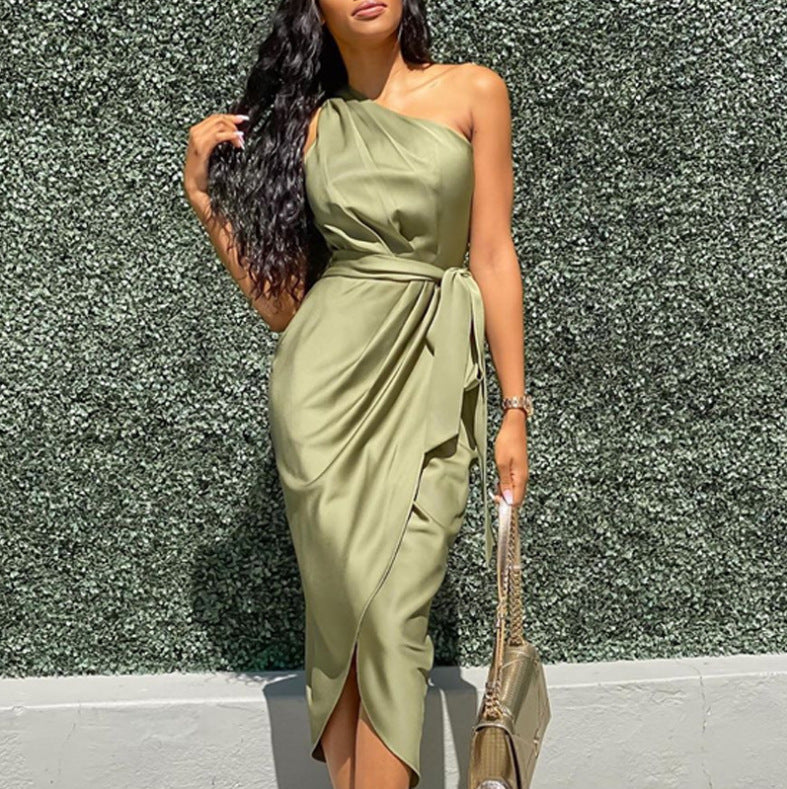 Fala Dress with slanting shoulders and irregular straps